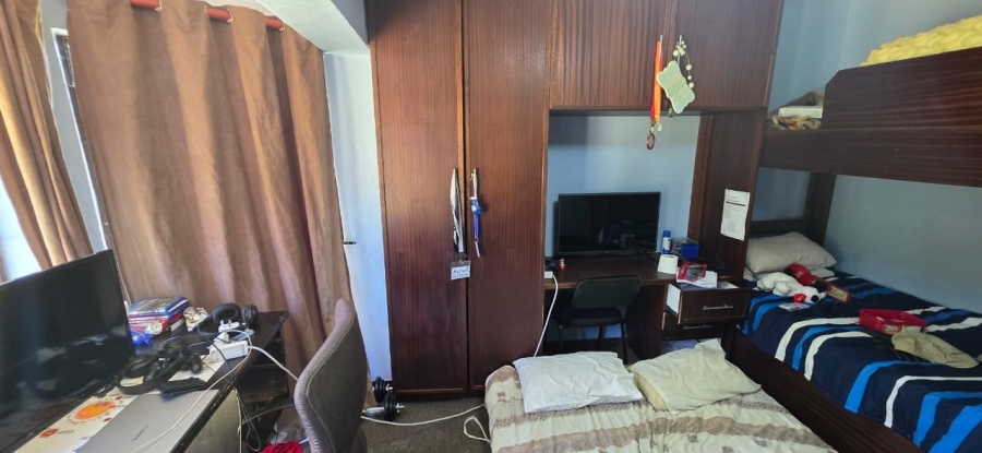 5 Bedroom Property for Sale in Wilkoppies North West